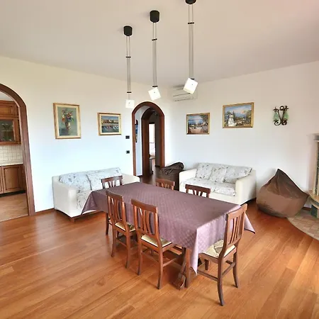 Orange In Marciaga Di Apartman *