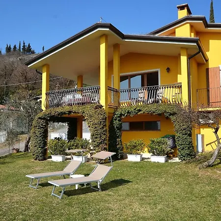 Orange In Marciaga Di *