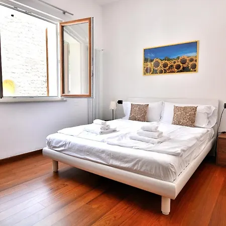 Orange In Marciaga Di Costermano